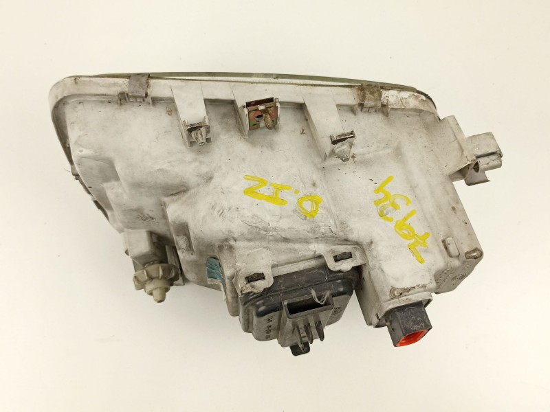 Recambio de faro izquierdo para volkswagen polo berlina (6n1) 75 1.6 referencia OEM IAM 6N1941015A  
