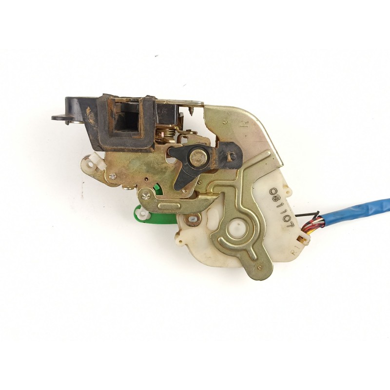 Recambio de cerradura puerta trasera derecha para kia sorento 2.5 crdi referencia OEM IAM 814203E010  