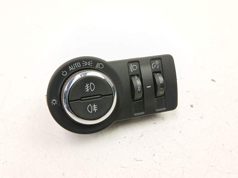 Recambio de mando luces para opel insignia a sedán (g09) 2.0 cdti (69) referencia OEM IAM 23197914  