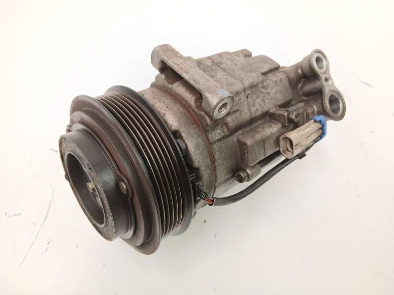 Recambio de compresor aire acondicionado para chevrolet orlando (j309) 2.0 d referencia OEM IAM 687997689  