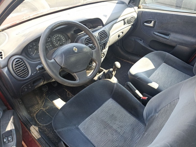 renault megane i fase 2 berlina (ba0) del año 2002