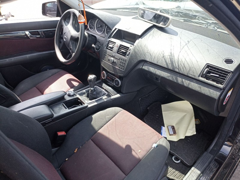 Recambio de carroceria para mercedes-benz clase c (w204) berlina 2.1 cdi cat referencia OEM IAM   