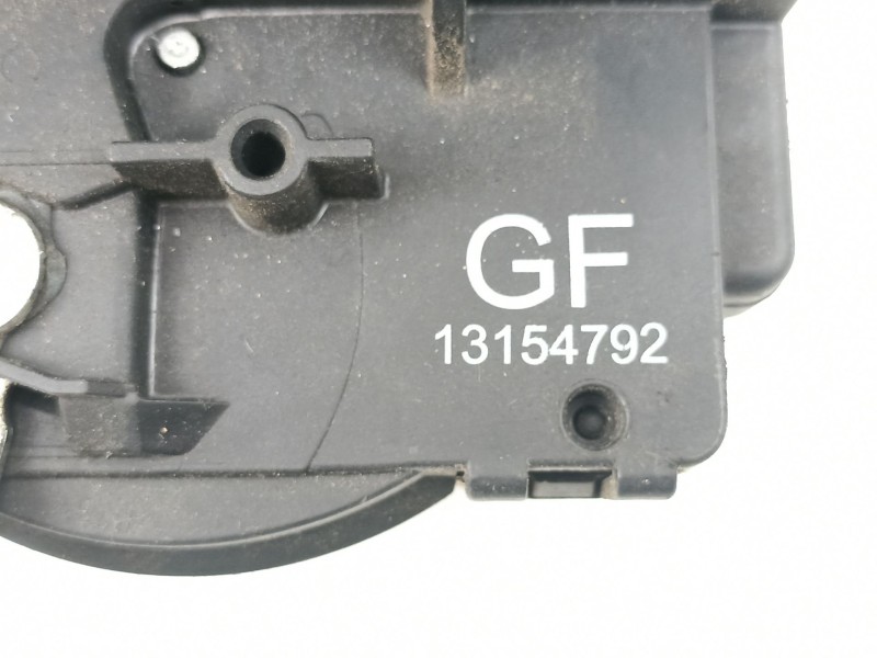 Recambio de cerradura puerta delantera derecha para opel combo (corsa c) cargo referencia OEM IAM 13154792  