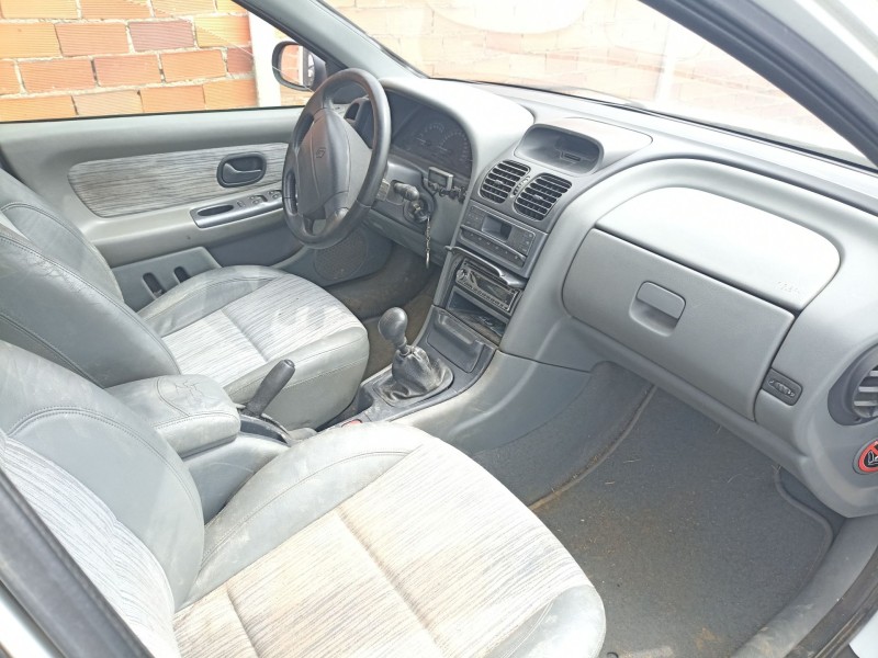 Recambio de carroceria para renault laguna (b56) 1.6 16v (b568, b561) referencia OEM IAM   