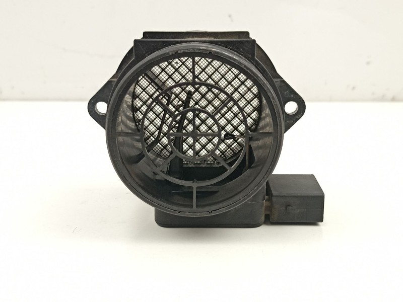 Recambio de caudalimetro para volvo s40 berlina 2.0 16v referencia OEM IAM 30611533 5WK9624 