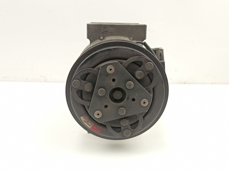 Recambio de compresor aire acondicionado para volvo s40 berlina 2.0 16v referencia OEM IAM 8708581  30612681