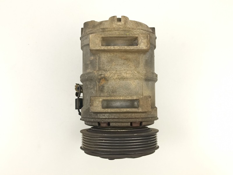 Recambio de compresor aire acondicionado para volvo s40 berlina 2.0 16v referencia OEM IAM 8708581  30612681