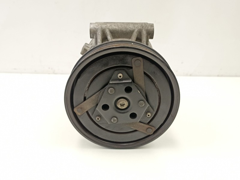 Recambio de compresor aire acondicionado para renault megane 1.5 dci /k9k f7 referencia OEM IAM 8200316164 01140017 