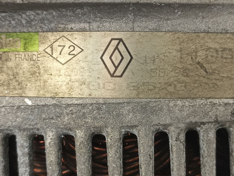 Recambio de alternador para renault megane 1.9 td d-f8q referencia OEM IAM 7700857073 A13VI164 7700436626