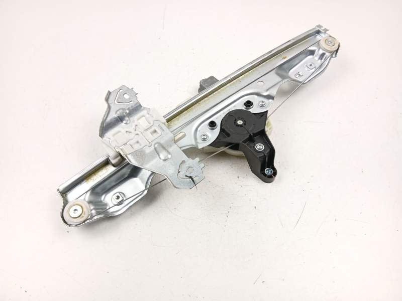 Recambio de elevalunas trasero derecho para nissan qashqai ii (j11, j11_) 1.2 dig-t referencia OEM IAM 82700HV00C  