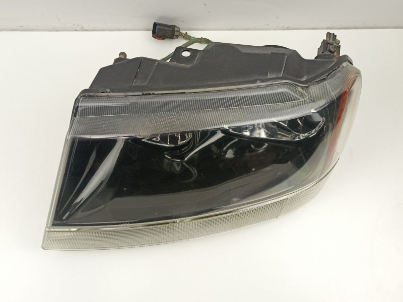 Recambio de faro izquierdo para jeep gr.cherokee (wj/wg) 3.1 td cat referencia OEM IAM 55155145  