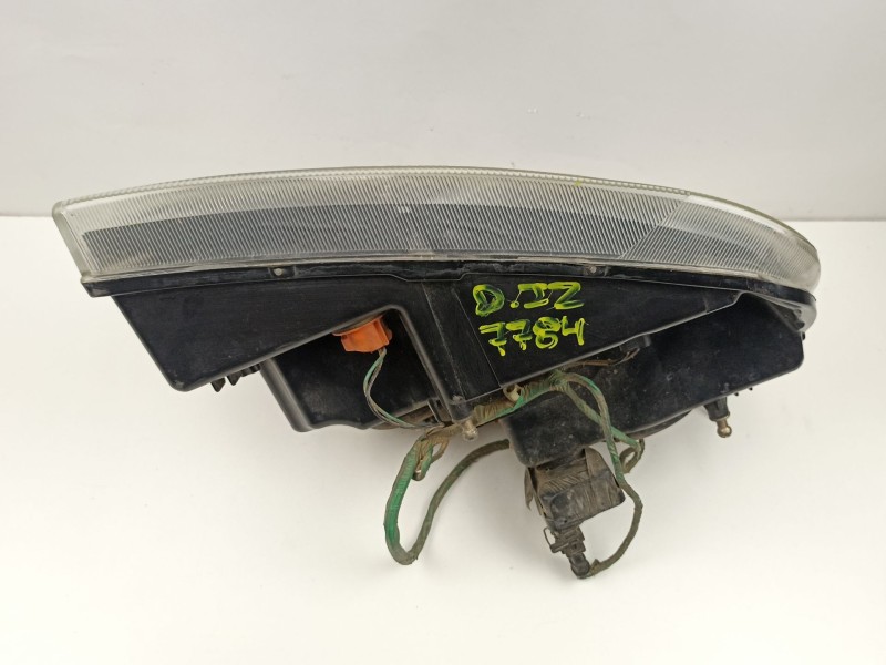 Recambio de faro izquierdo para jeep gr.cherokee (wj/wg) 3.1 td cat referencia OEM IAM 55155145  