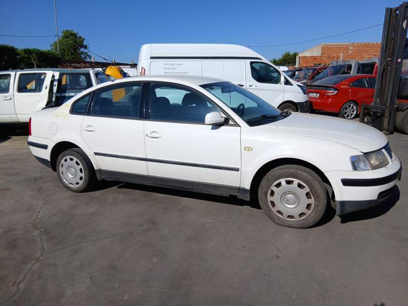 VOLKSWAGEN PASSAT B5 (3B2)