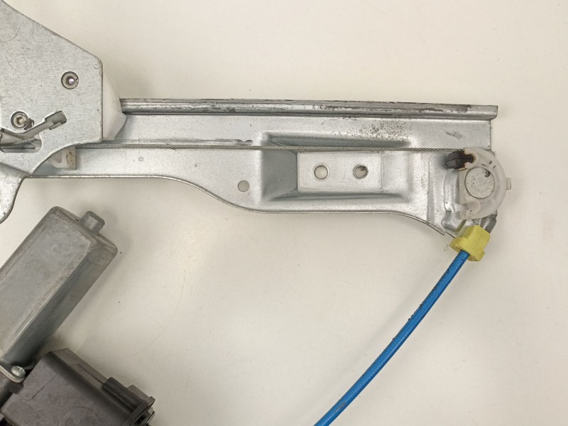 Recambio de elevalunas delantero izquierdo para opel corsa d selective referencia OEM IAM 13298153  