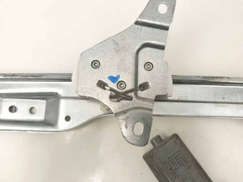 Recambio de elevalunas delantero derecho para opel corsa d selective referencia OEM IAM 13298154  