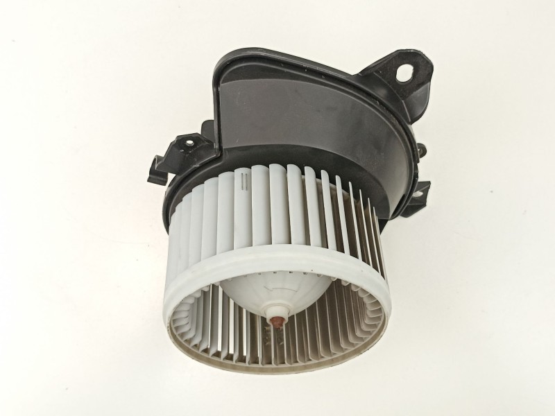 Recambio de motor calefaccion para opel corsa d selective referencia OEM IAM 13335075 164230100 