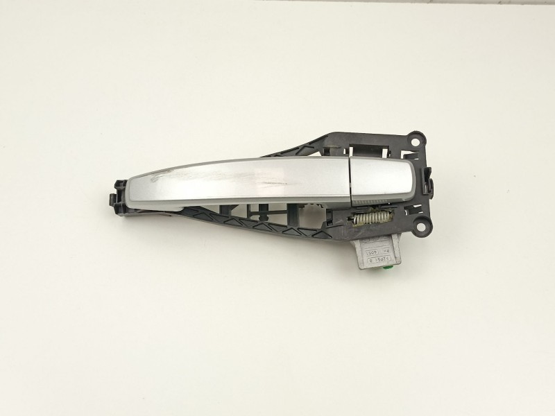 Recambio de manilla trasera derecha para opel corsa d selective referencia OEM IAM 24463750  13255474