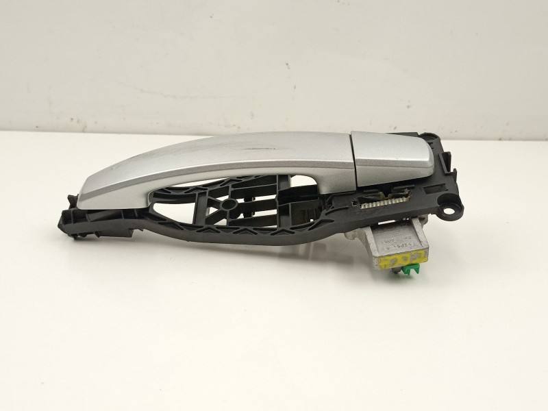 Recambio de manilla trasera derecha para opel corsa d selective referencia OEM IAM 24463750  13255474