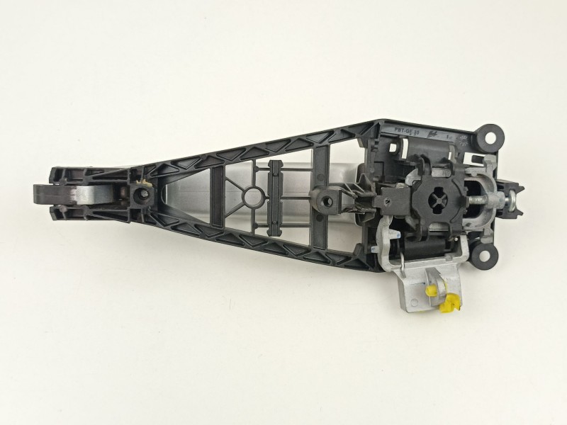 Recambio de manilla trasera izquierda para opel corsa d selective referencia OEM IAM 24463749  13255474