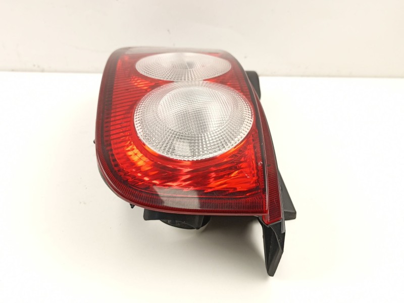 Recambio de piloto trasero derecho para nissan micra (k12e) visia referencia OEM IAM B6550AX720  