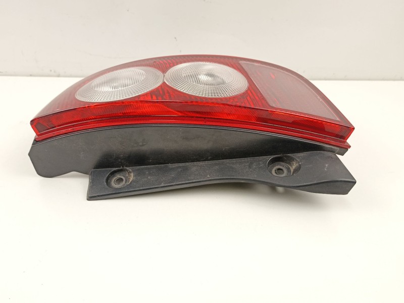 Recambio de piloto trasero derecho para nissan micra (k12e) visia referencia OEM IAM B6550AX720  