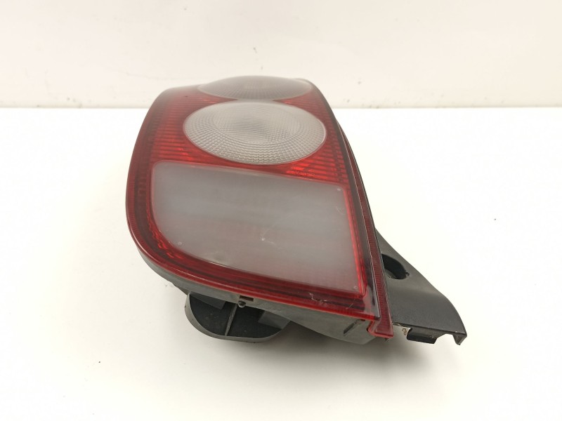 Recambio de piloto trasero izquierdo para nissan micra (k12e) visia referencia OEM IAM B6555AX720  