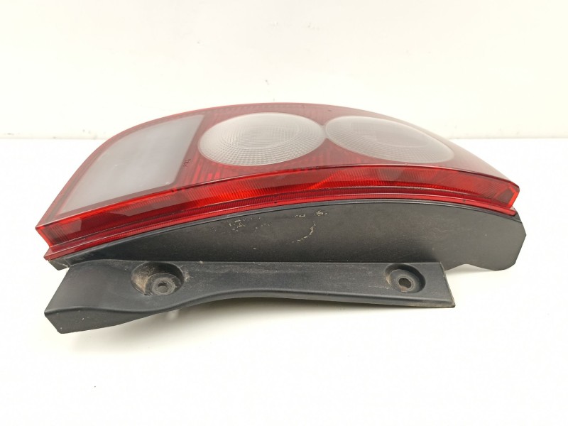 Recambio de piloto trasero izquierdo para nissan micra (k12e) visia referencia OEM IAM B6555AX720  