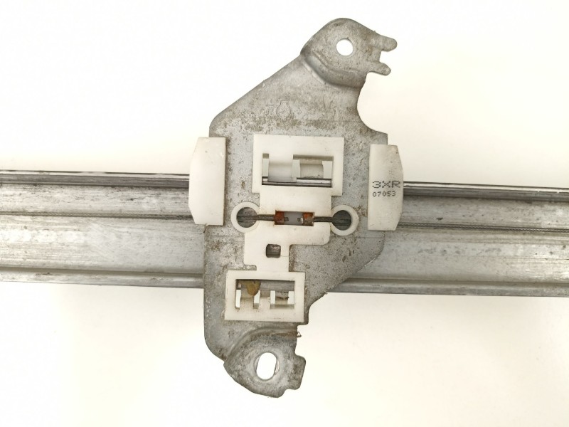 Recambio de elevalunas delantero derecho para nissan micra (k12e) visia referencia OEM IAM 80700AX615 0130822203 