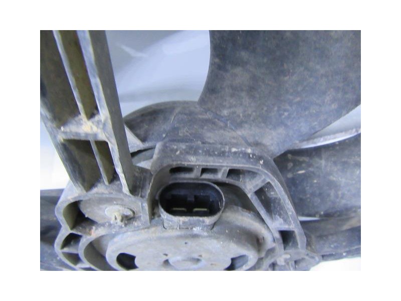 Recambio de electroventilador : renault trafic : 1.9 dci (100,61cv) [2003] para renault trafic 1.9 dci referencia OEM IAM   