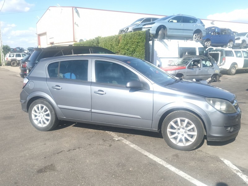 Recambio de carroceria para opel astra h berlina 1.7 16v cdti referencia OEM IAM   