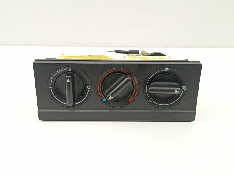 Recambio de mandos calefaccion aire para audi 80 1.9 tdi - d/1z referencia OEM IAM 893819045C  
