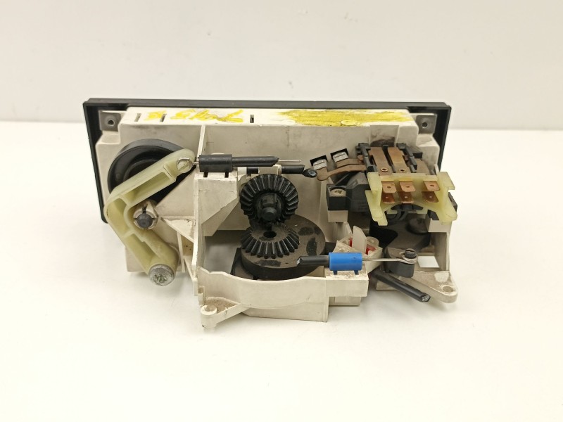 Recambio de mandos calefaccion aire para audi 80 1.9 tdi - d/1z referencia OEM IAM 893819045C  