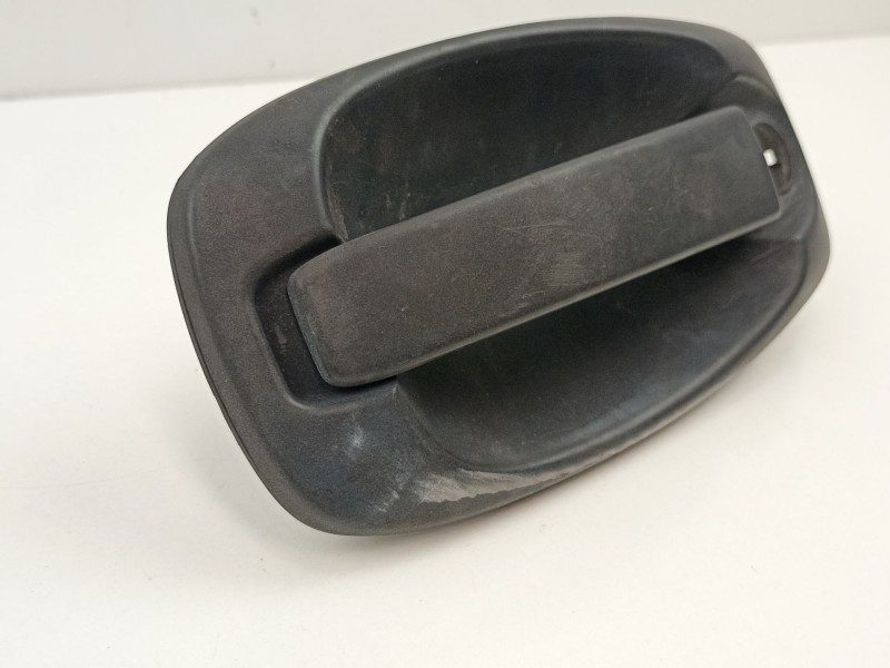 Recambio de manilla delantera izquierda para peugeot bipper tepee basis referencia OEM IAM 9143V7  