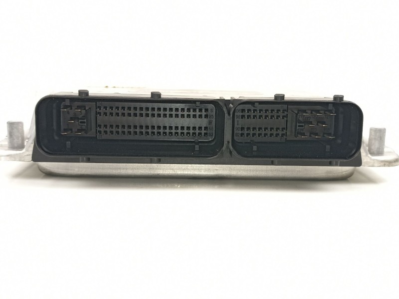 Recambio de centralita para volkswagen passat berlina (3b3) 1.9 tdi referencia OEM IAM 038906019DS 0281010543 