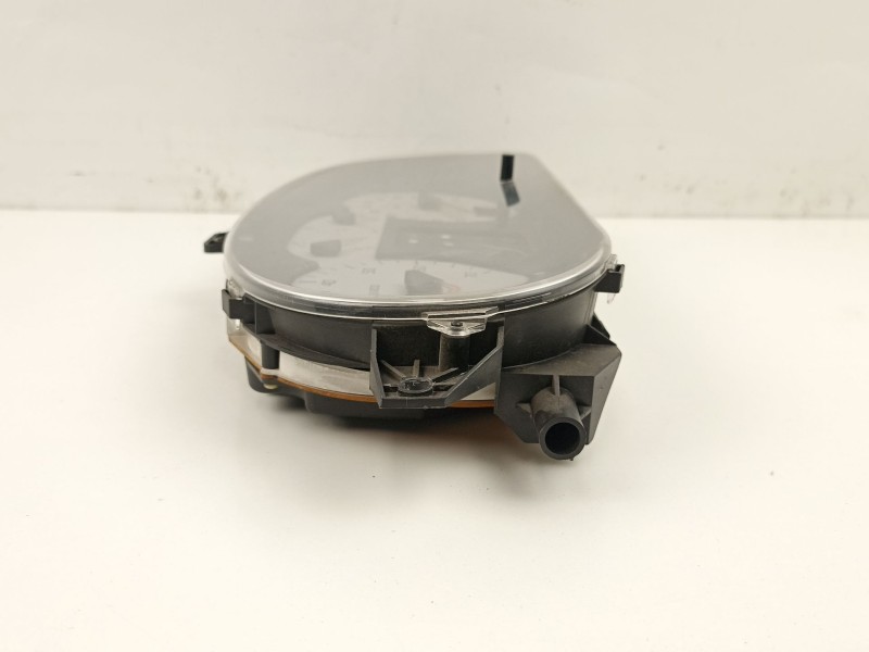 Recambio de cuadro instrumentos para renault scenic 2.0 g referencia OEM IAM 7700428718  8200038777