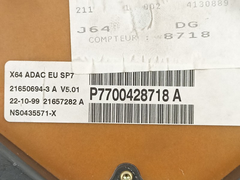 Recambio de cuadro instrumentos para renault scenic 2.0 g referencia OEM IAM 7700428718  8200038777