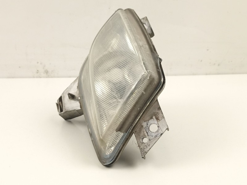 Recambio de antiniebla derecho para citroen xsara (n1) referencia OEM IAM 6205R4 086757 