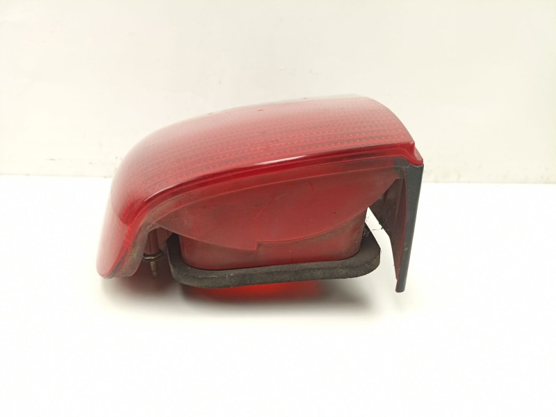 Recambio de piloto trasero derecho para volkswagen passat 1.8 g referencia OEM IAM 3B5945096F  