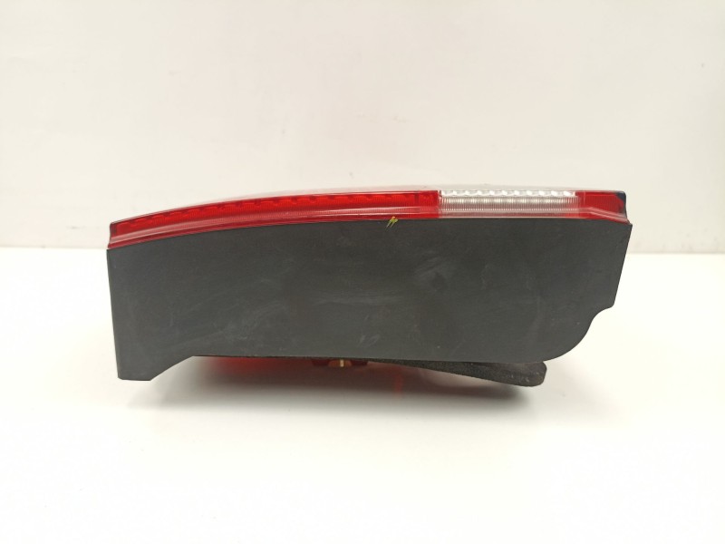 Recambio de piloto trasero derecho para volkswagen passat 1.8 g referencia OEM IAM 3B5945096F  