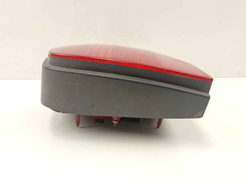 Recambio de piloto trasero derecho para volkswagen polo 1.4 g referencia OEM IAM 6N0945096H  