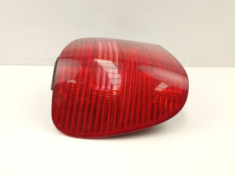 Recambio de piloto trasero izquierdo para volkswagen polo 1.4 g referencia OEM IAM 6N0945095H  