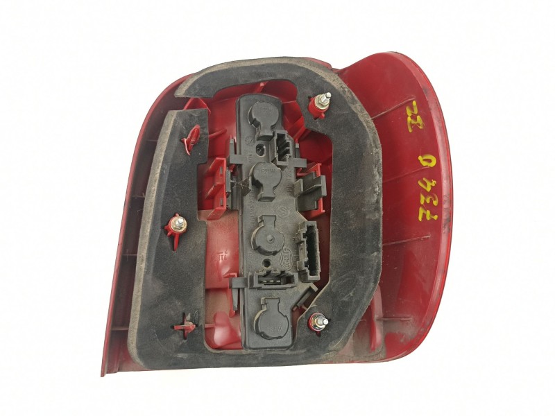 Recambio de piloto trasero izquierdo para volkswagen polo 1.4 g referencia OEM IAM 6N0945095H  