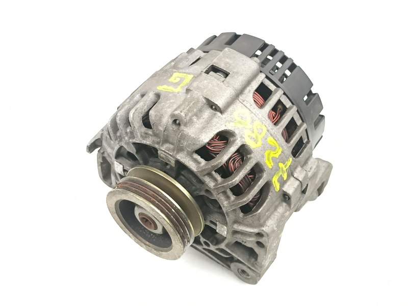 Recambio de alternador para renault clio 1.1 g referencia OEM IAM 7700437090 SG9B035 