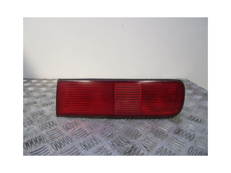 Recambio de piloto porton izq. : renault safrane : 1.9 g (135,96cv) [1998] para renault safrane 1.9 g referencia OEM IAM   