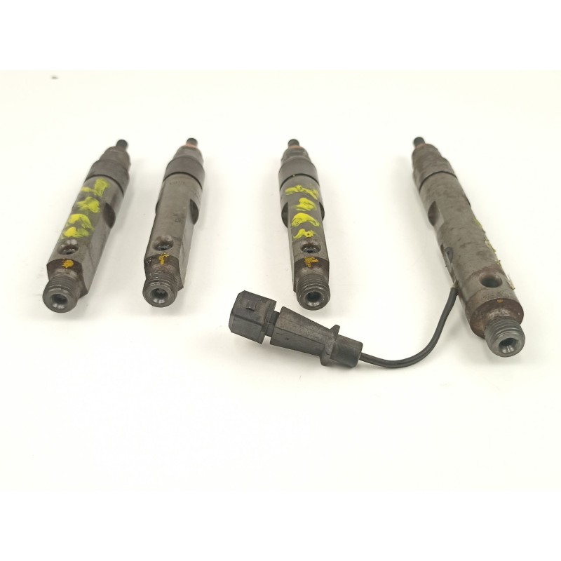 Recambio de inyectores juego para renault laguna (b56) 1.9 dti (b56j) referencia OEM IAM 7700875036 0432193753 7700875035