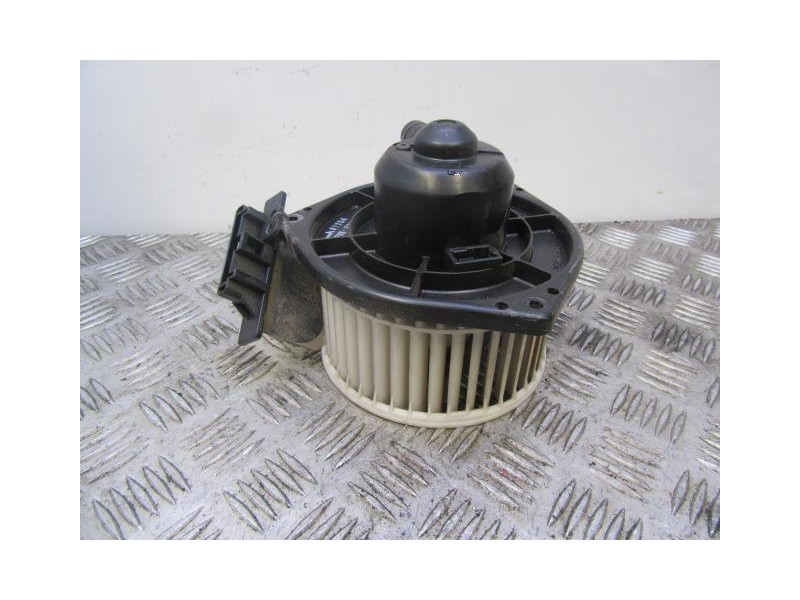 Recambio de motor calefaccion : nissan almera : 1.3 g (87,01cv) [1999] para nissan almera 1.3 g referencia OEM IAM CONRESISTENCI