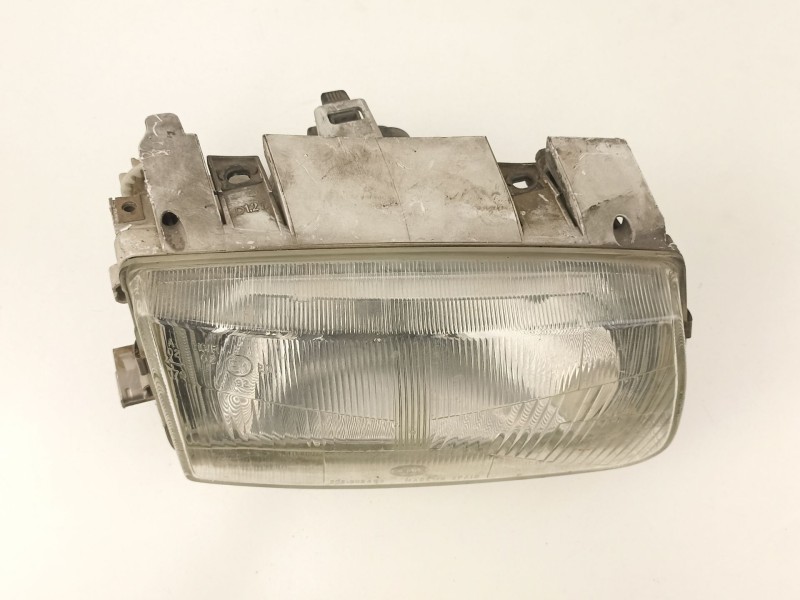 Recambio de faro derecho para volkswagen polo 1.4 g -aex 3p referencia OEM IAM 6N1941016A  
