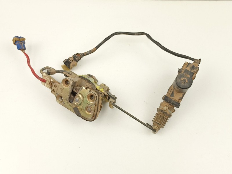 Recambio de cerradura maletero porton para tata safari 3.0 td referencia OEM IAM   