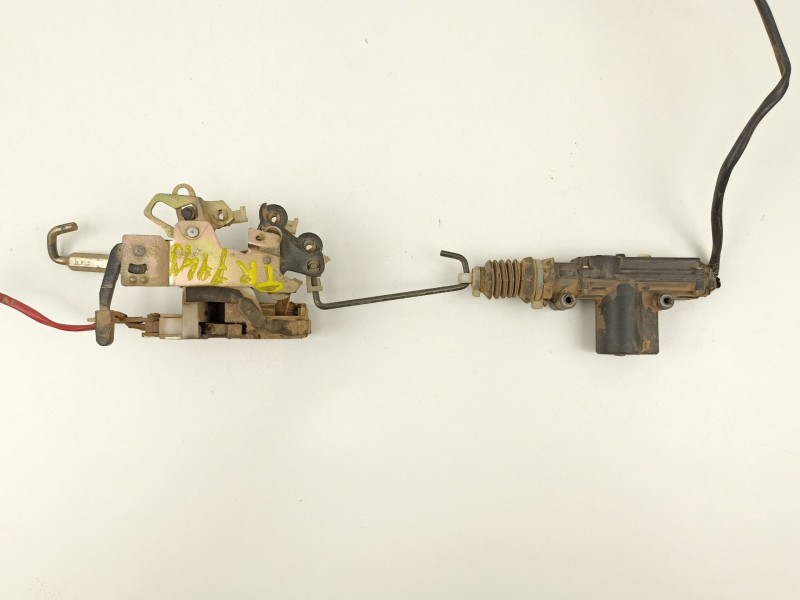 Recambio de cerradura maletero porton para tata safari 3.0 td referencia OEM IAM   