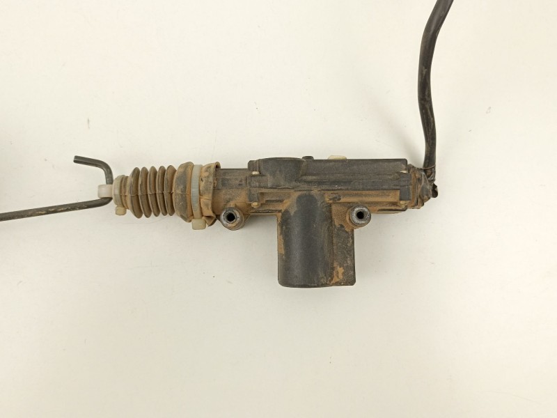 Recambio de cerradura maletero porton para tata safari 3.0 td referencia OEM IAM   